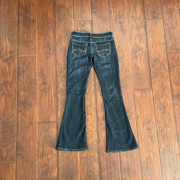 2B BeBe Jeans - Size 25’ waist, 33’ length, 7’ Rise Flare, like new - Picture 2 of 5